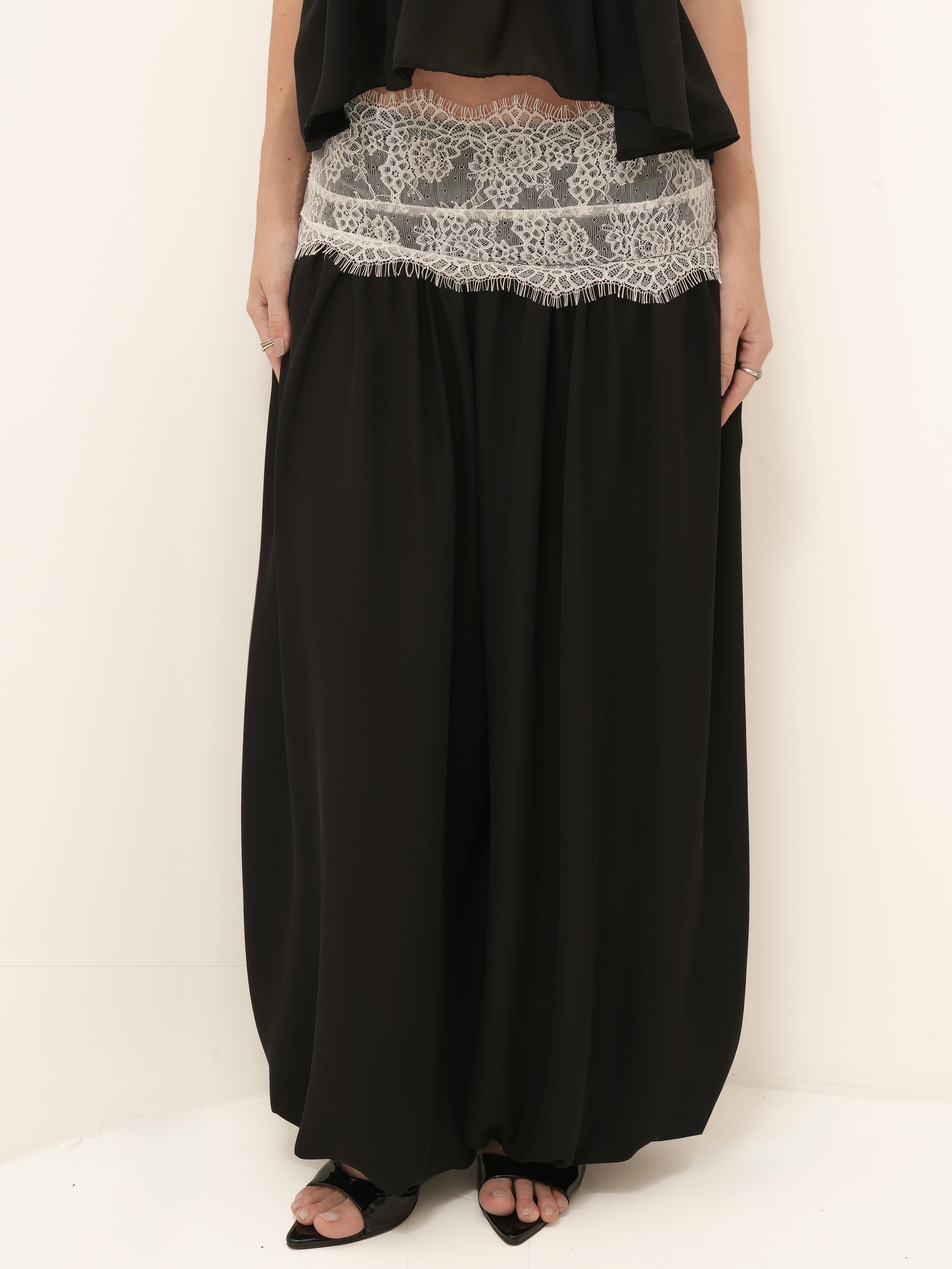 Calça Chiffon Renda
