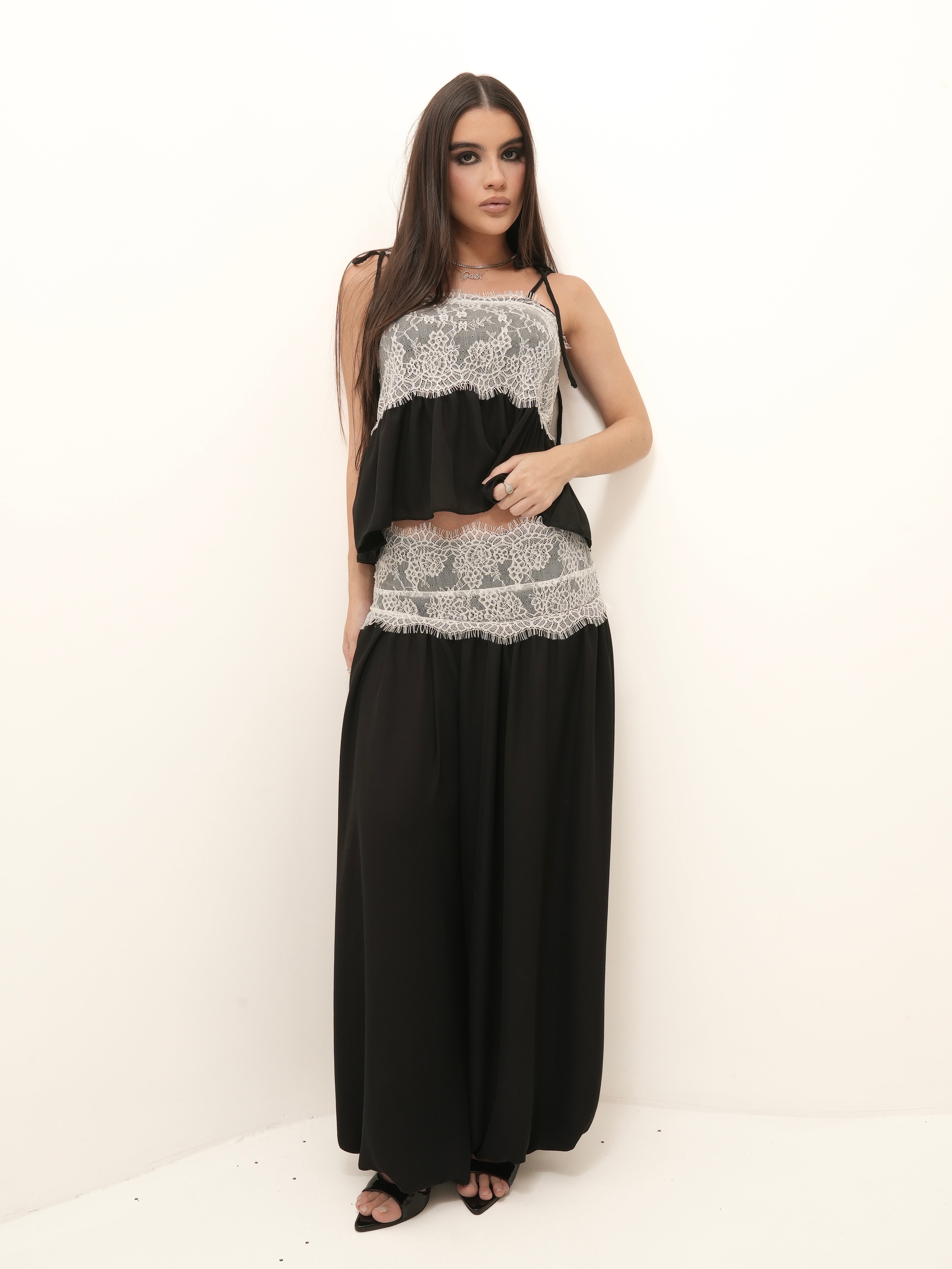 Calça Chiffon Renda