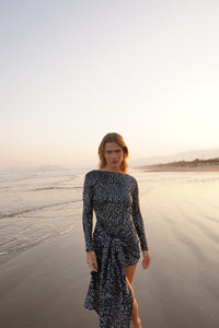 Vestido Bordado Paetê Decote Costas