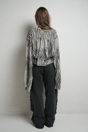 Blusa Tule Decote Manga Longa Zebra