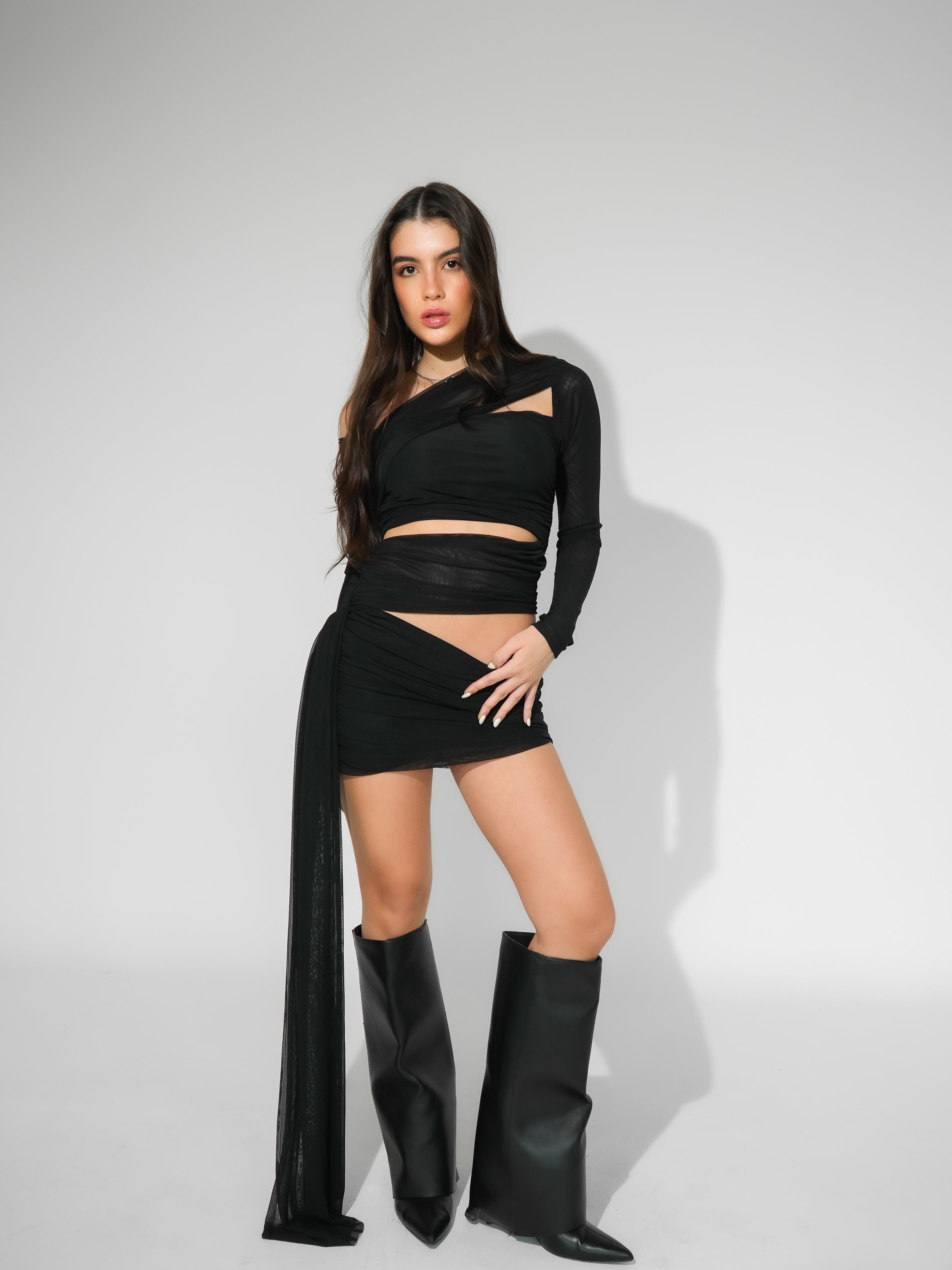 Vestido Tule Transpassado Manga Longa