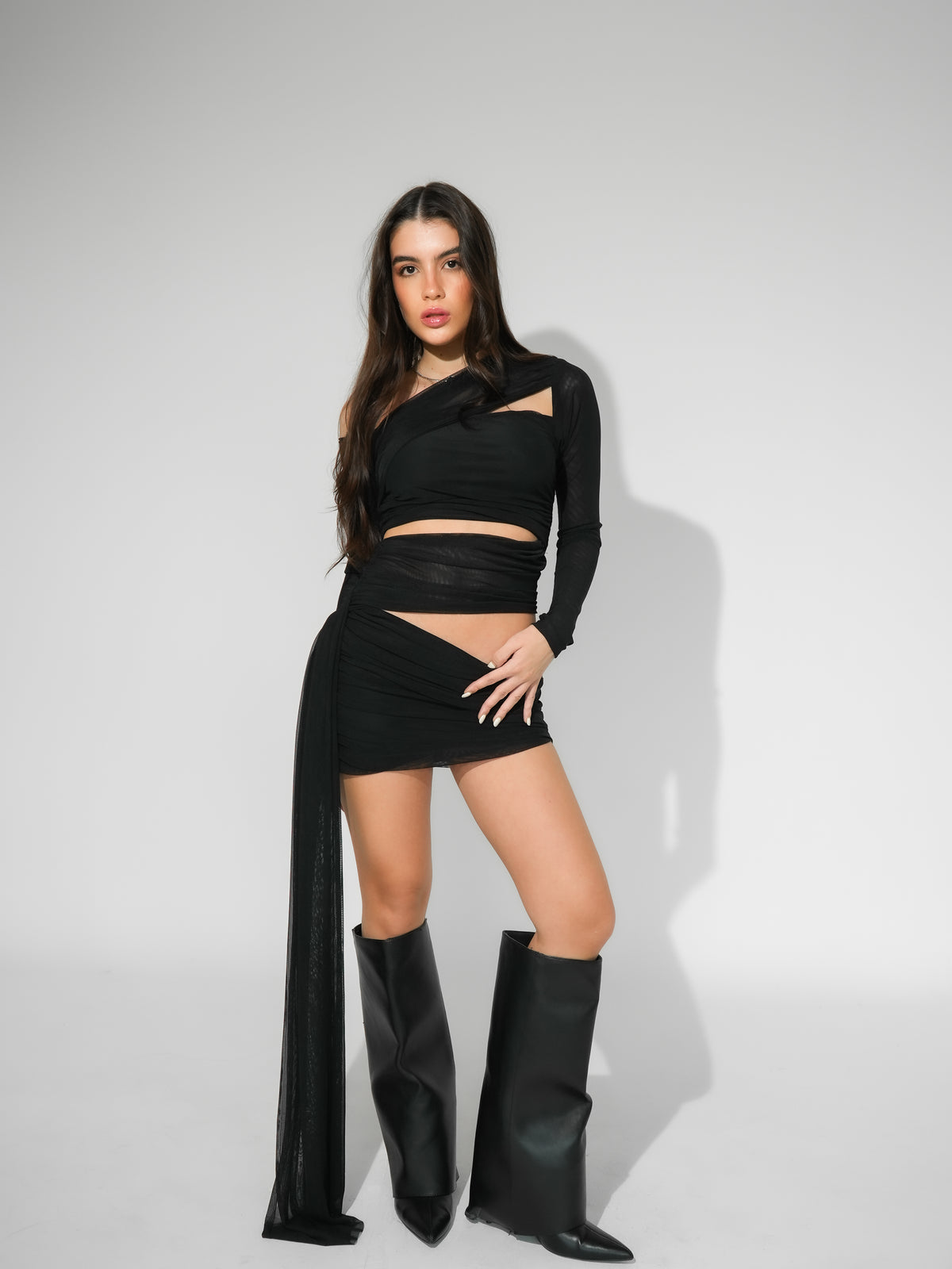 Vestido Tule Transpassado Manga Longa
