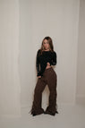 Calça Ilhós Suede