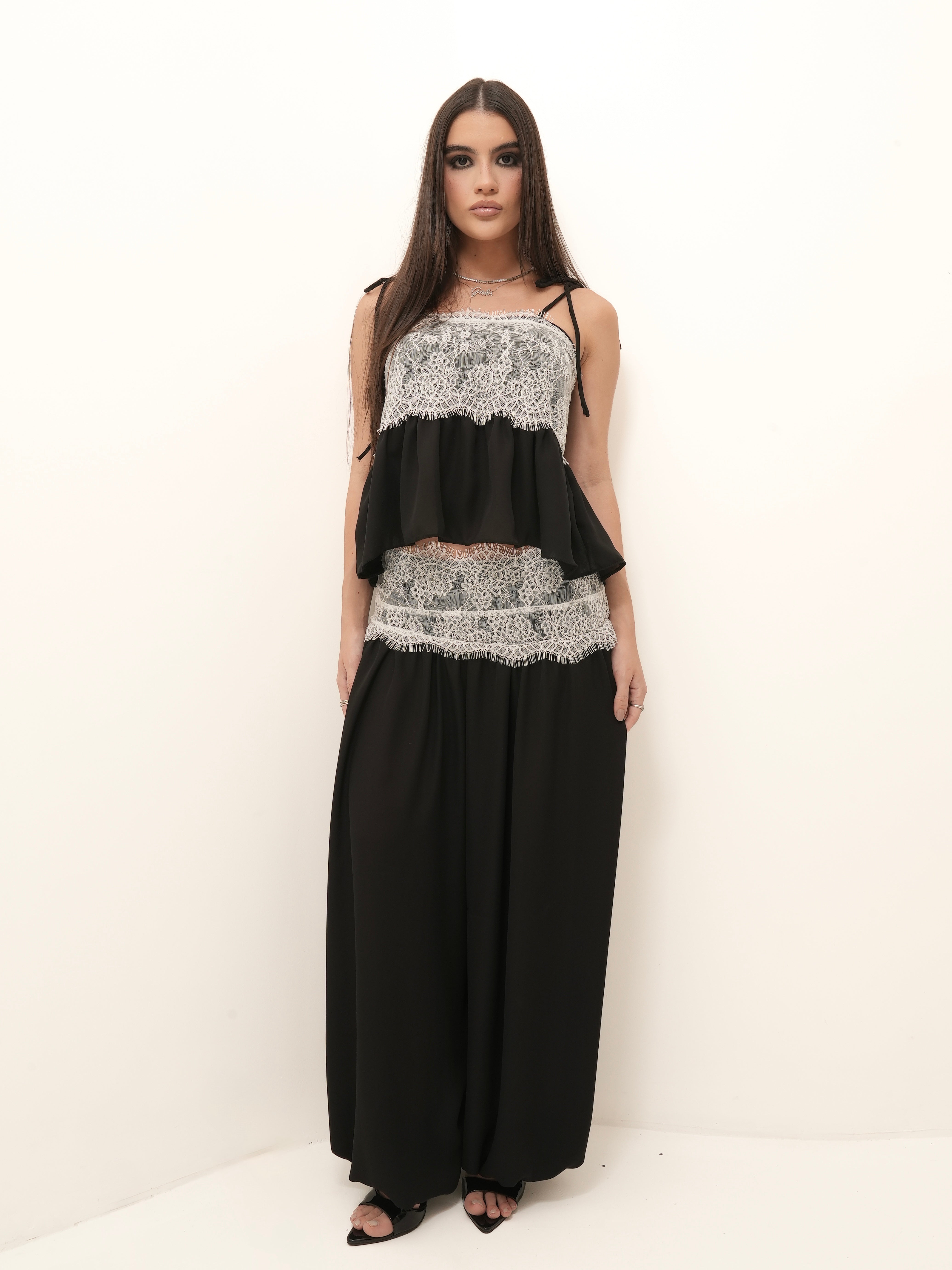 Calça Chiffon Renda