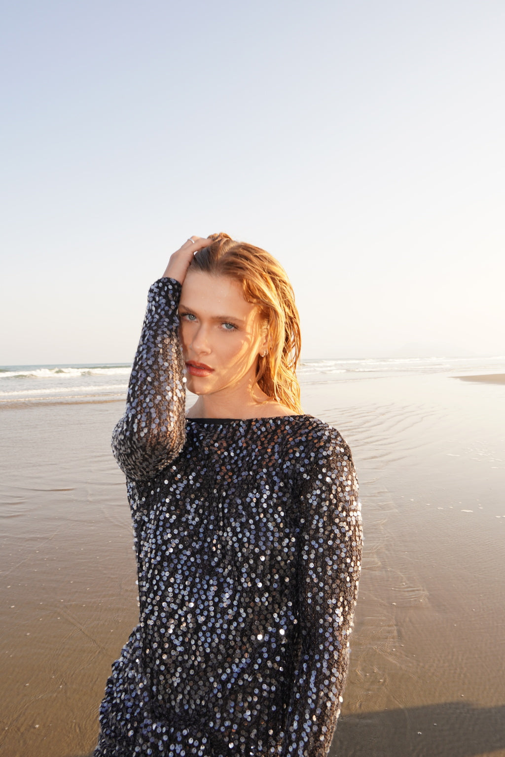 Vestido Bordado Paetê Decote Costas