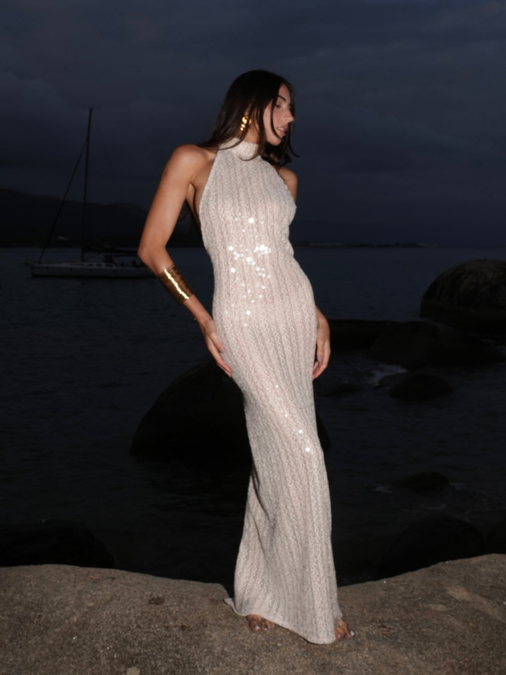 Vestido Longo Bordado Paetê Decote Costas