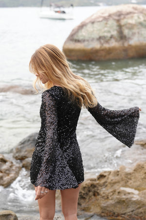 Vestido Manga Longa Paetê Opium Shine