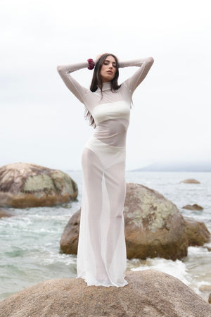 Vestido Manga Longa Tule Longo