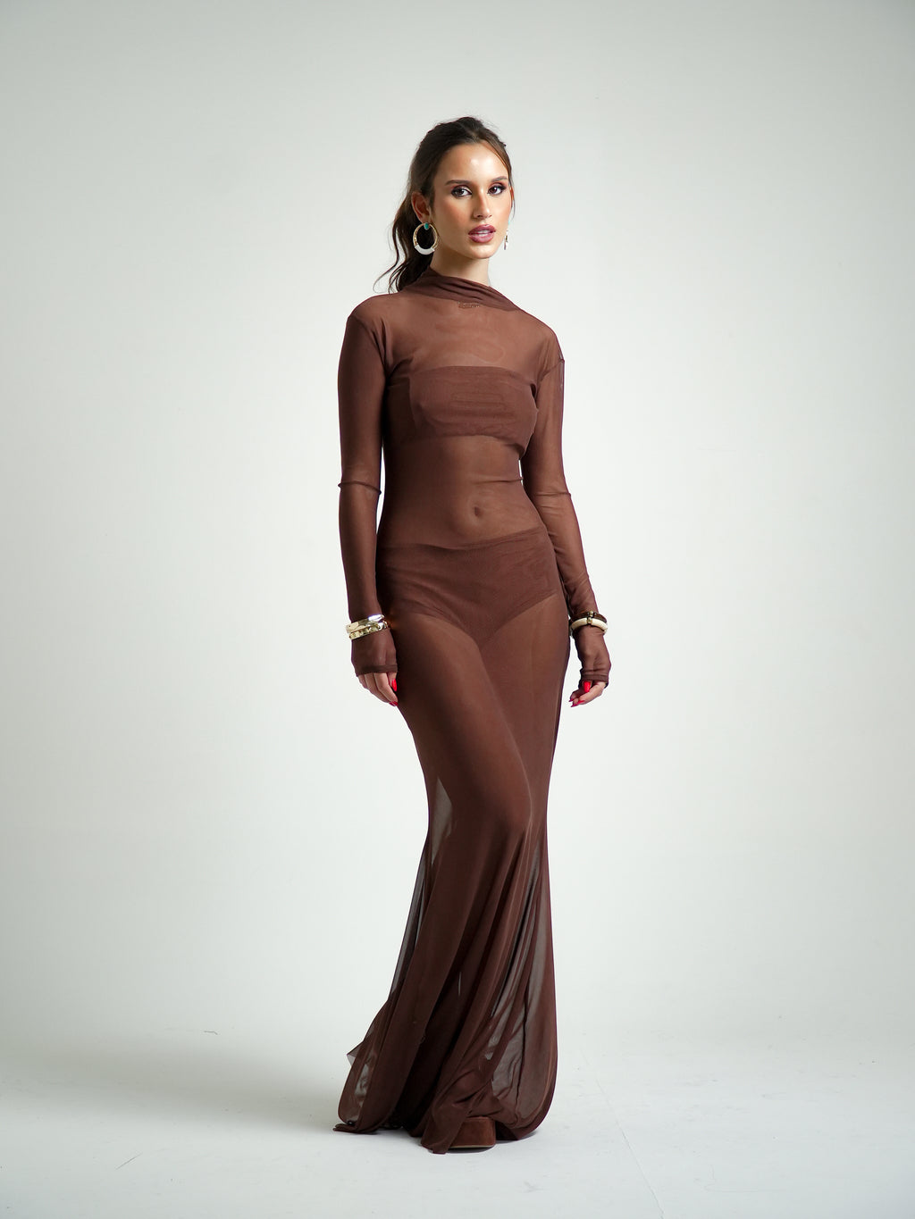 Vestido Manga Longa Tule Longo